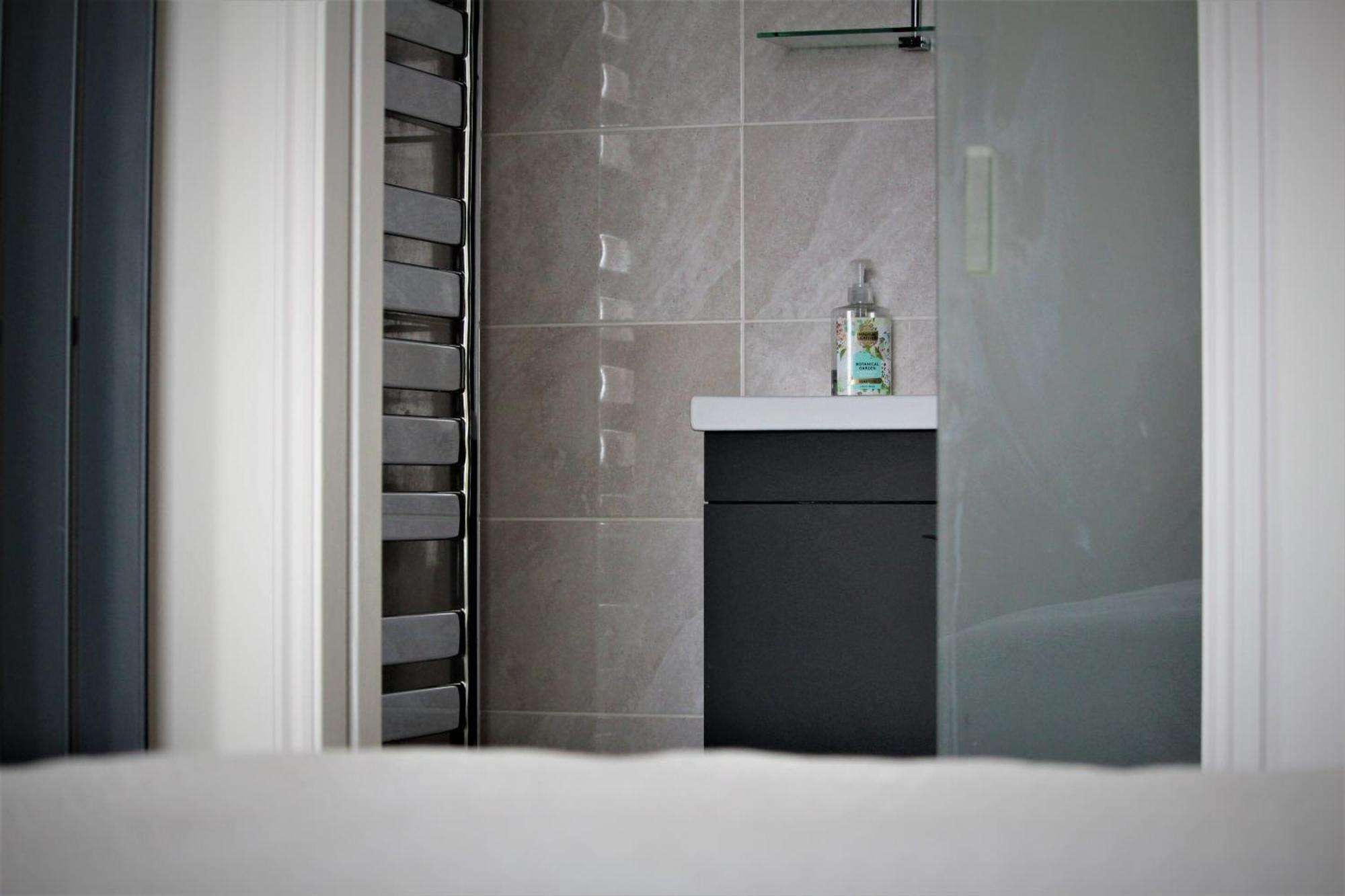 Villa Warwick House - Stunning House With Terrace And Sea Views, Sleeps 11 Worthing Esterno foto