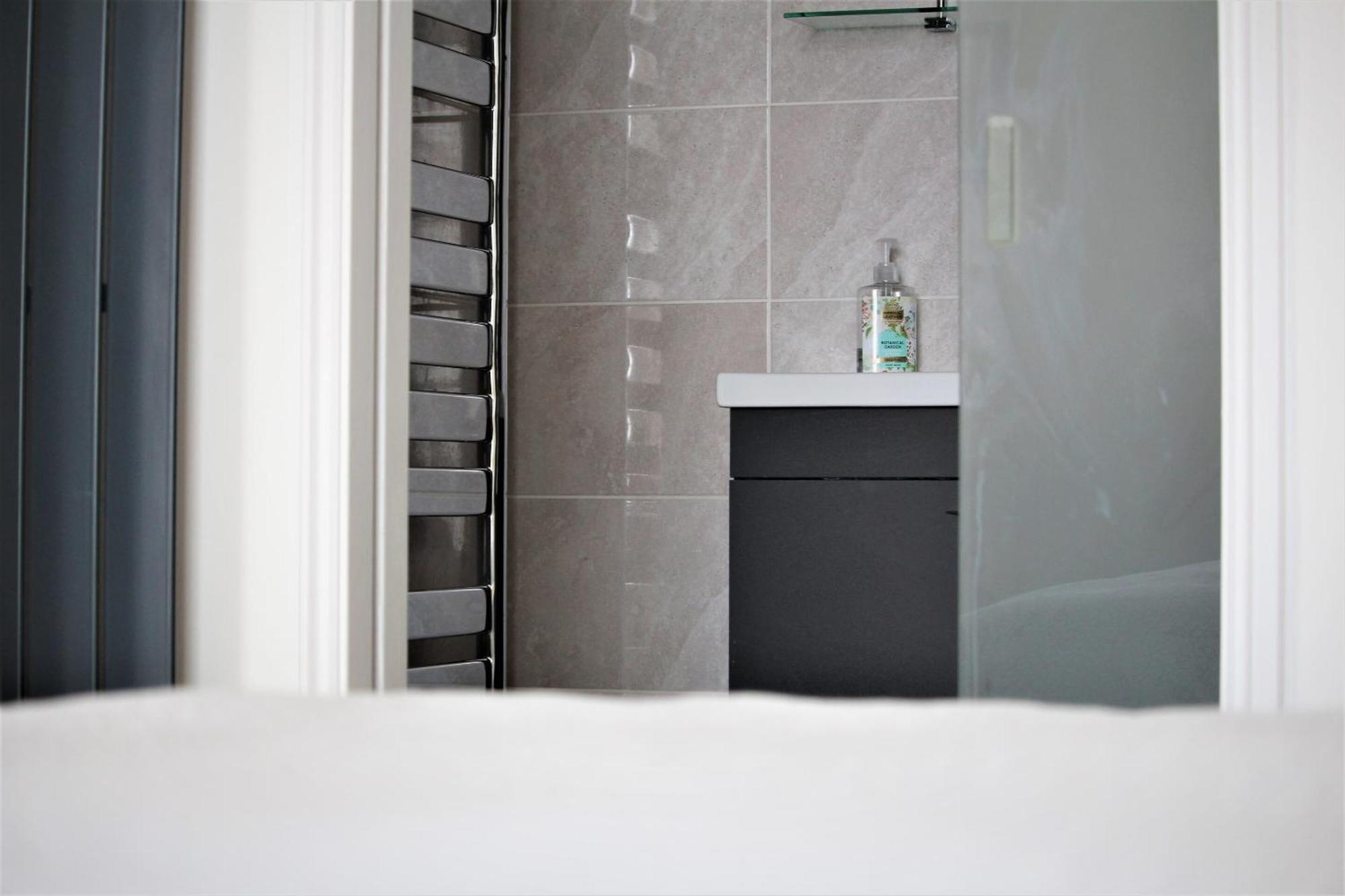Villa Warwick House - Stunning House With Terrace And Sea Views, Sleeps 11 Worthing Esterno foto
