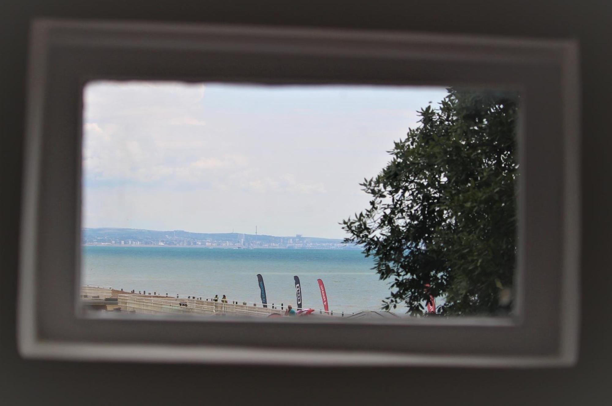 Villa Warwick House - Stunning House With Terrace And Sea Views, Sleeps 11 Worthing Esterno foto