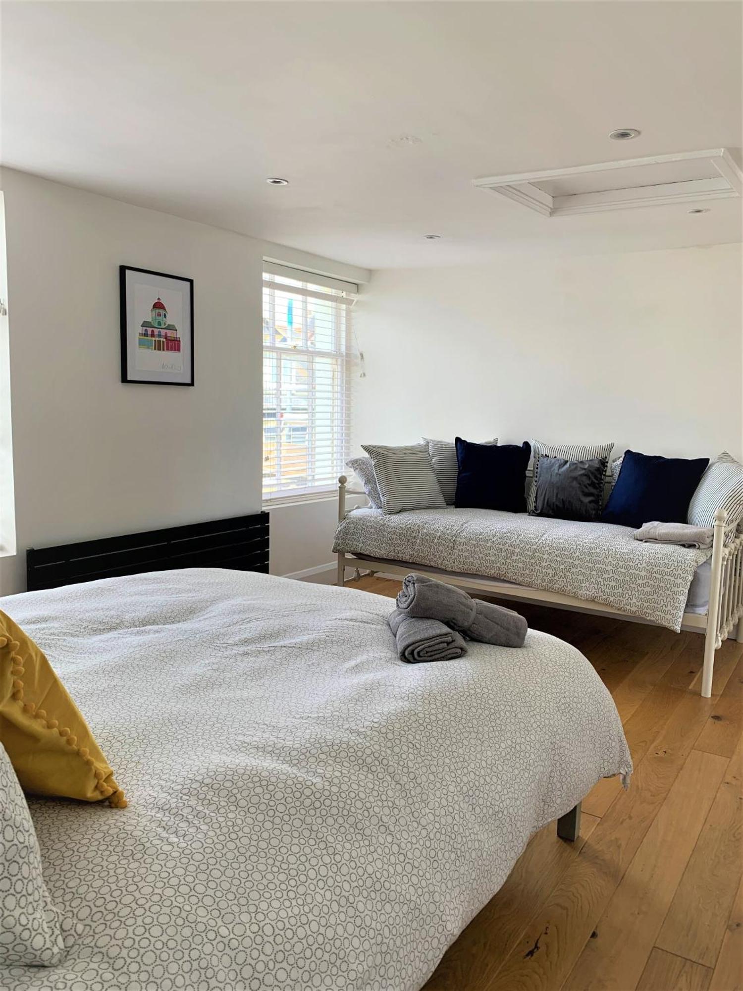 Villa Warwick House - Stunning House With Terrace And Sea Views, Sleeps 11 Worthing Esterno foto
