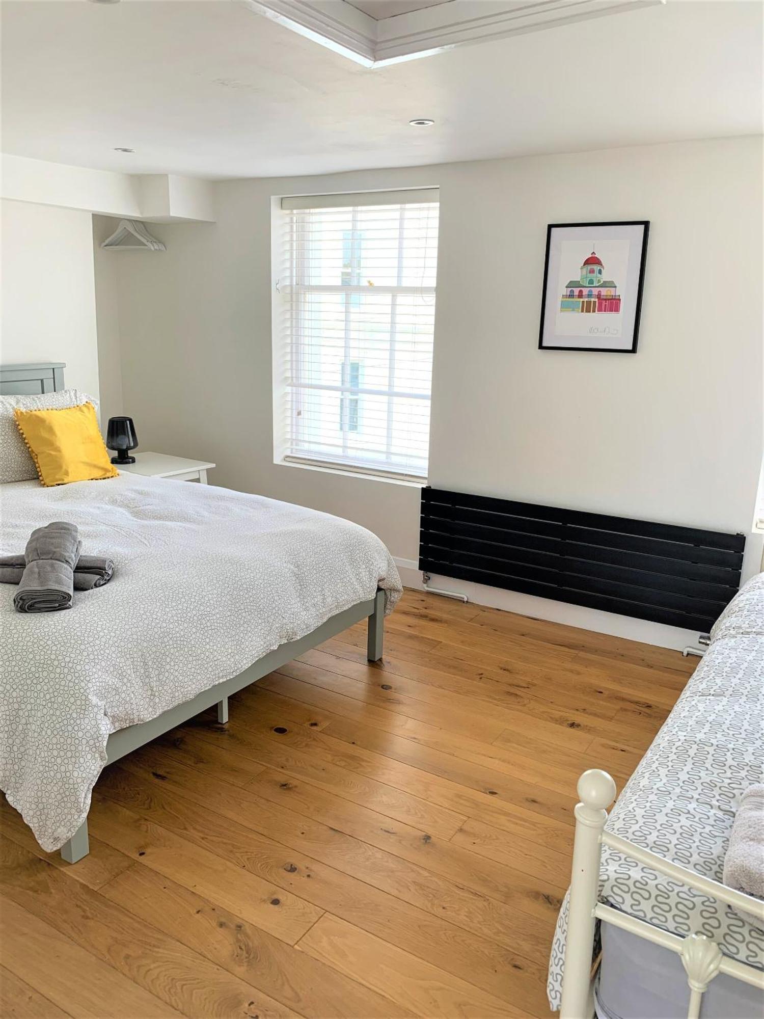Villa Warwick House - Stunning House With Terrace And Sea Views, Sleeps 11 Worthing Esterno foto